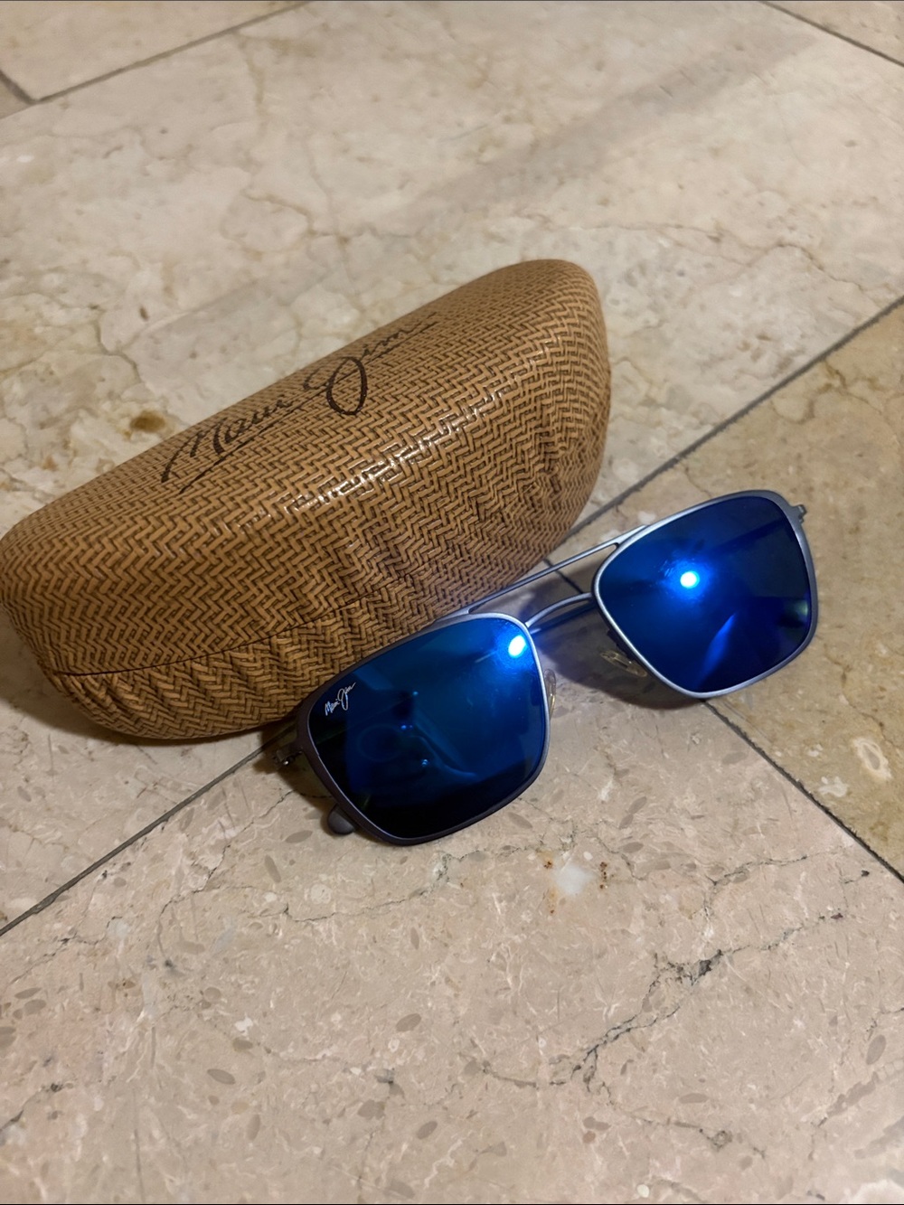 Maui Jim Ebb & Flow Silver Frame Sunglasses with Blue Mirrored Lenses